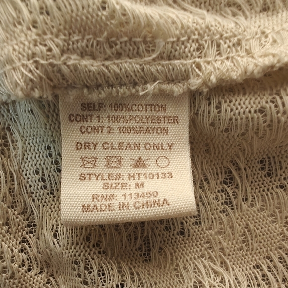 Flowy layered top - Picture 5 of 5